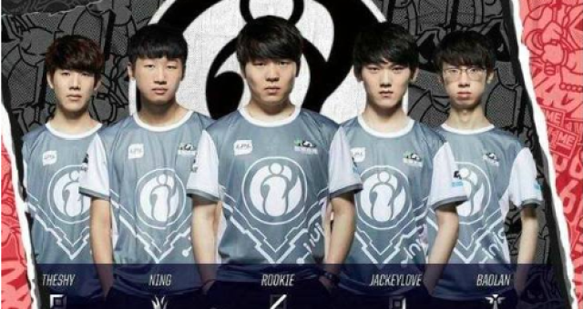 4转会至曼 4转会至曼